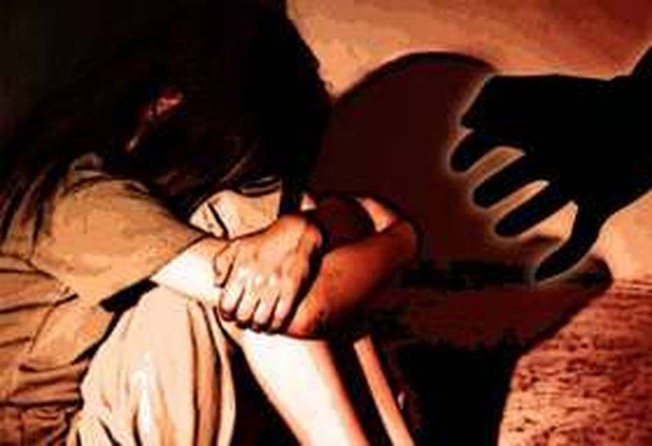 मूक बधिर किशोरी से सामूहिक बलात्कार, आरोपियों की तलाश जारी