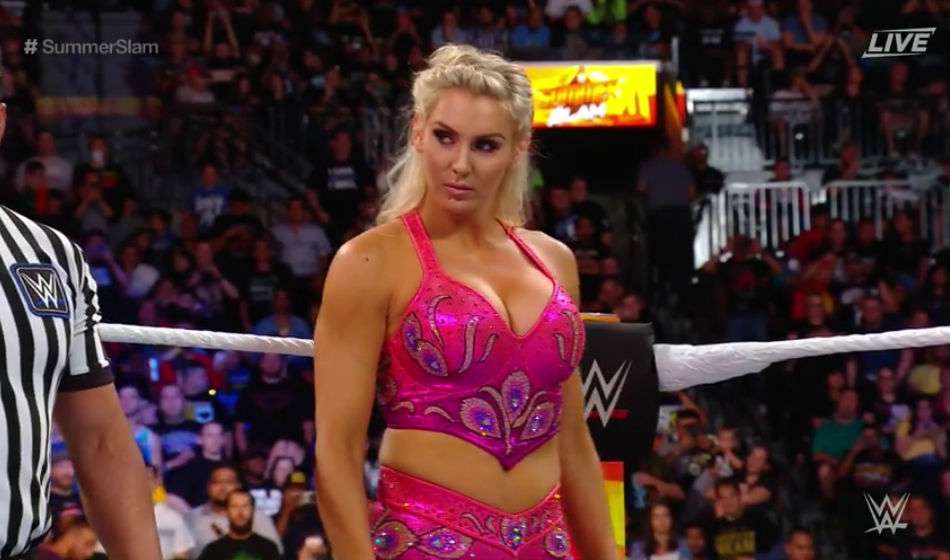 सेलेब फिटनेस- WWE DIVA शेर्लोट ऐसे रखती हैं अपनी फिटनेस का खयाल