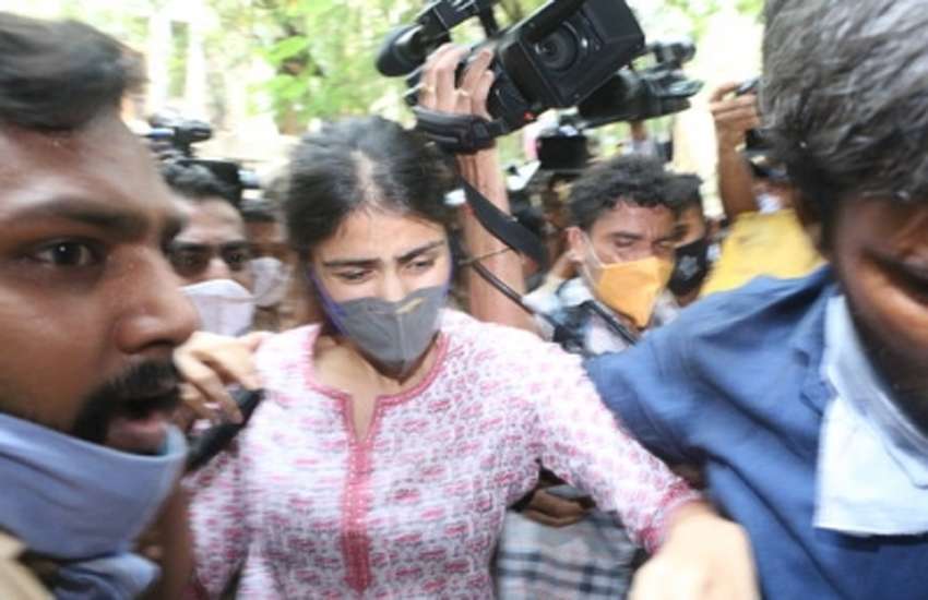 rhea chakraborty arrested