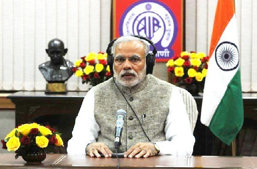 PM Modi speaks to Tamilnadu hairdresser, lauds his unique library in