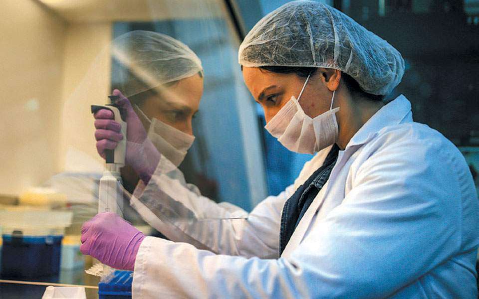सीरम के सीईओ अडार पूनावाला दावा: 2021 तक भारत के पास 'अप्रूव्ड' कोरोना वैक्सीन होगी