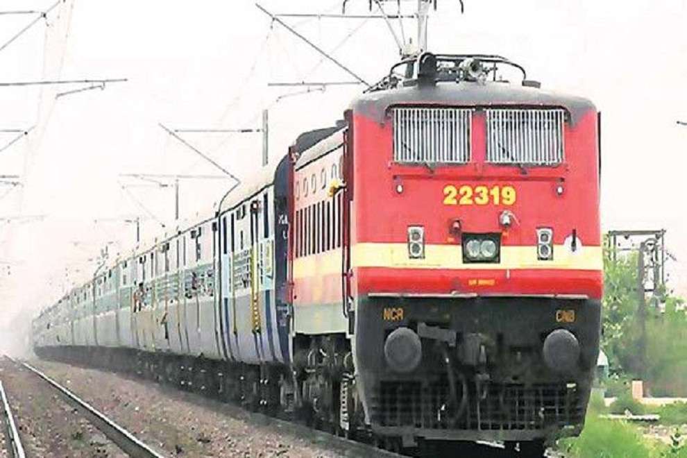 Special train will run between LTT to Agra Cantt and Habibganj