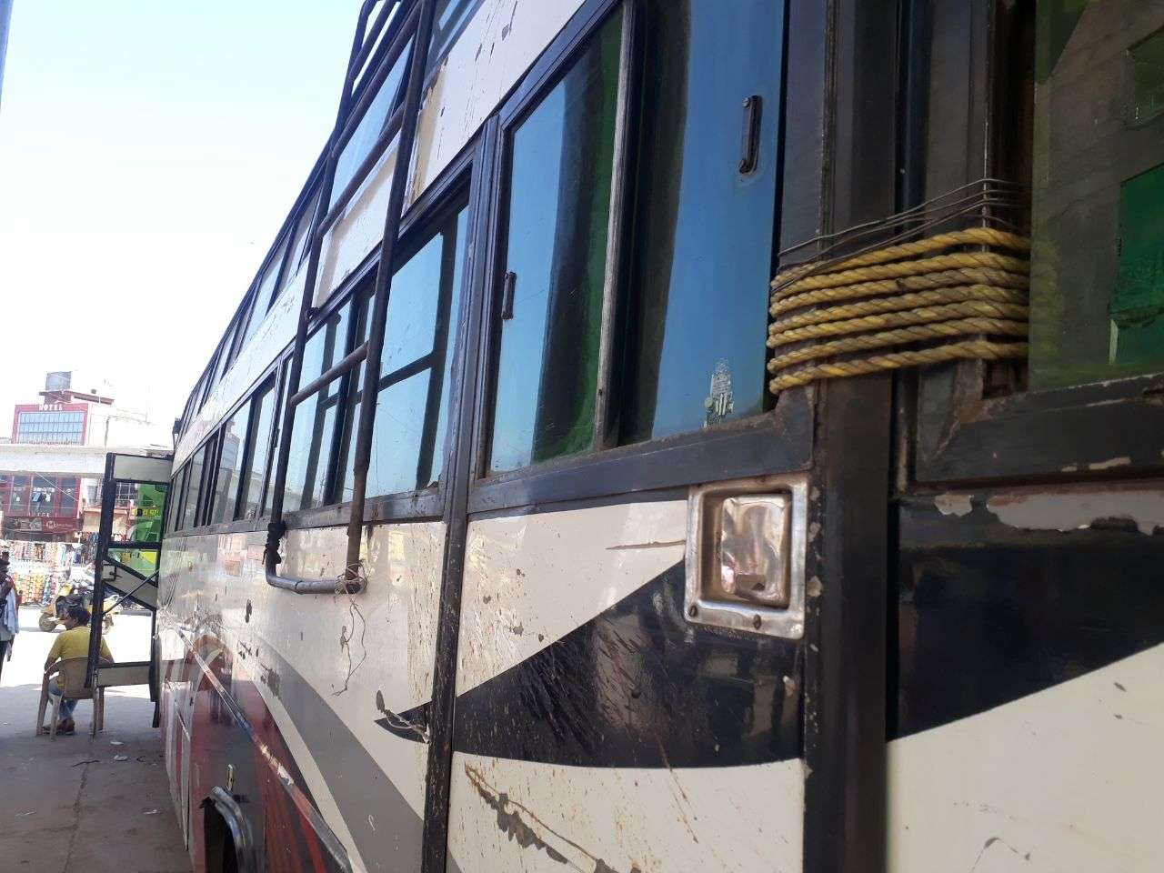 RTO : Direct passengers in Rewa refuse to climb on Khatara bus
