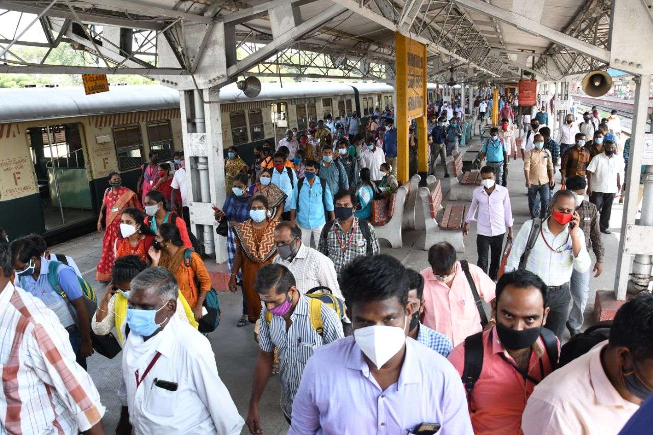 suburban trains allow travel to only frontline workers in Chennai