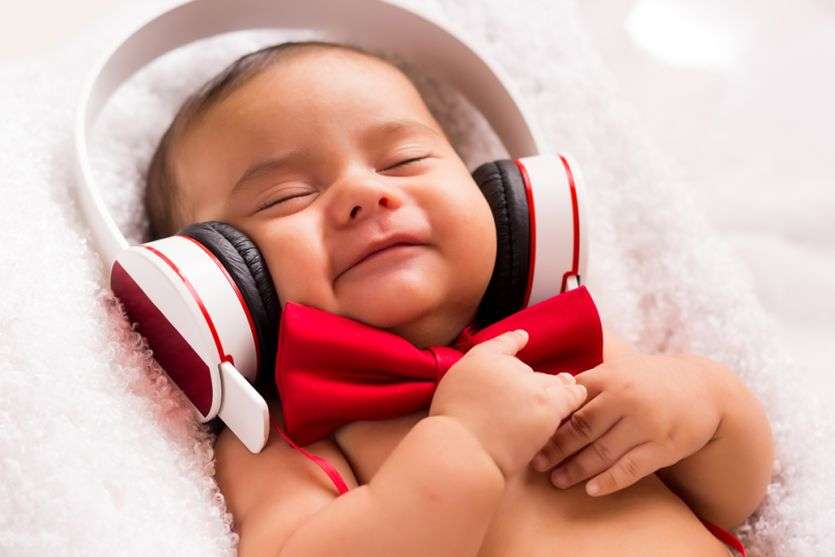 वर्ल्ड म्यूजिक डे आज- संगीत सुनिए, इससे दिमाग होता है बेहतर