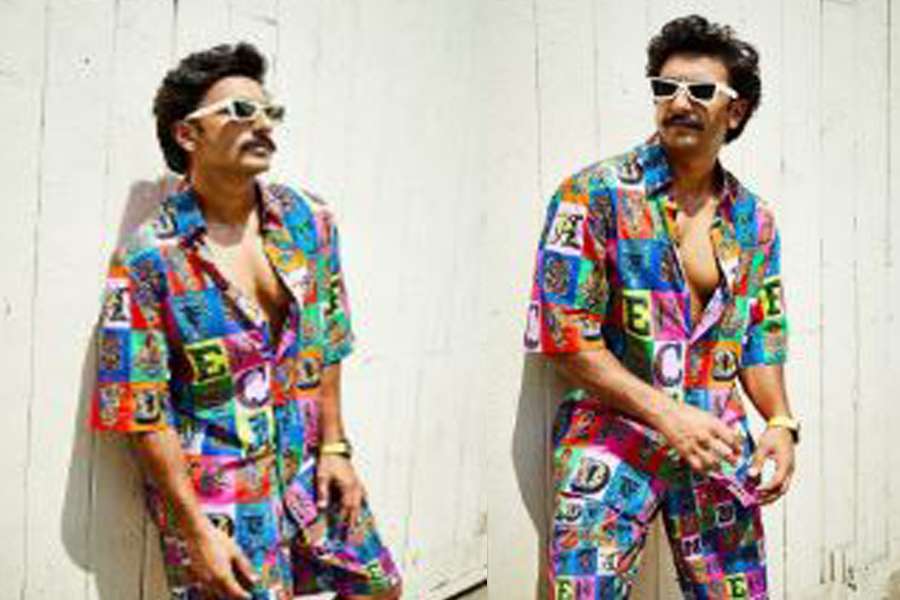 बॉलीवुड स्टाइल आइकन रणवीर सिंह पहनते है लाखों के कपड़े, उनके ये 7 आउटफिट्स है सबसे ज्यादा महंगे