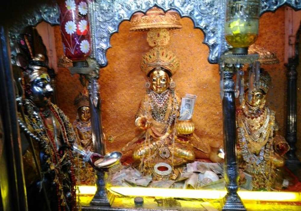 सज गया अन्न-धन की देवी मां अन्नपूर्णा का दरबार, अन्नकूट के दिन लगेगा 551 कुंतल का छप्पन भोग