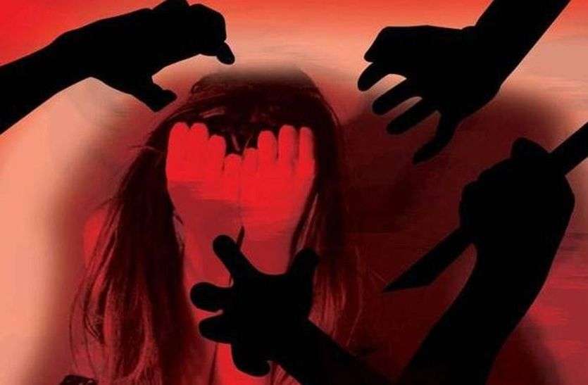 GANGRAPE : रुमाल सुंघाकर बाइक पर ले गए साथ, फिर किया गलत काम