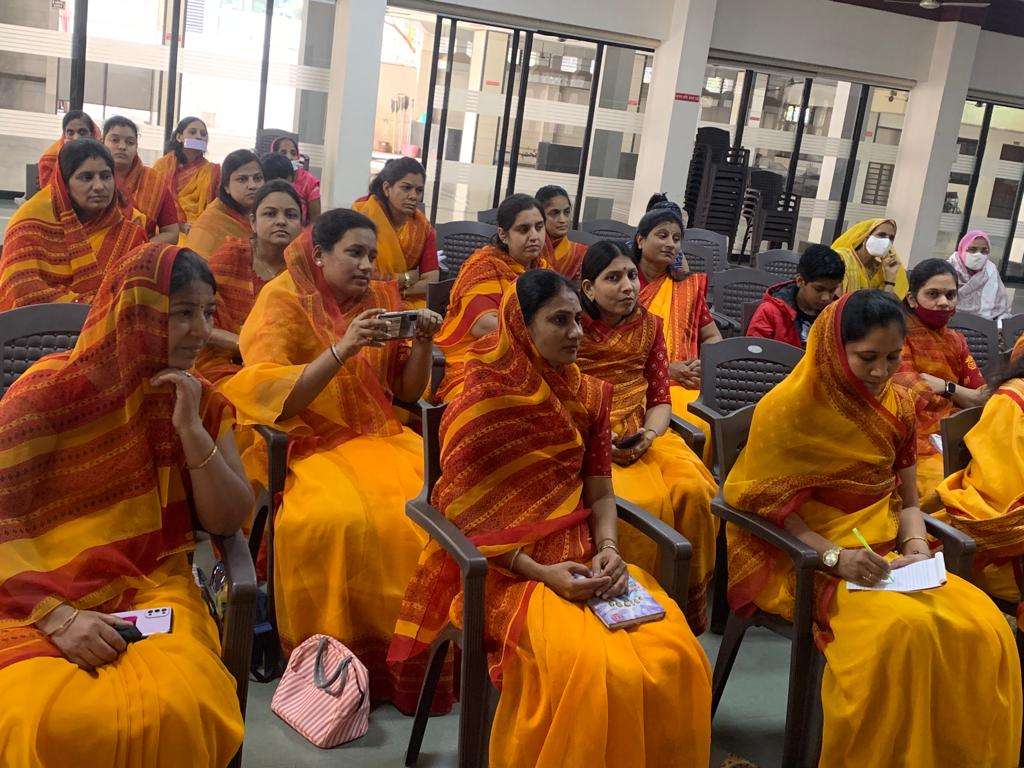 SURAT NEWS DAYRI: श्रीश्याम अखंड ज्योत सेवा समिति सूरत भवन का शुभारंभ