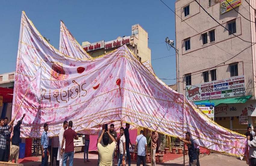 Gujarat News : डाकोर में उमड़ा श्रद्धा का सैलाब, मंगलाआरती में शामिल हुए श्रद्धालु