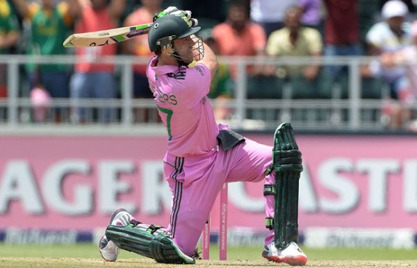 AB De Villiers stuns world cricket , fatest fifty