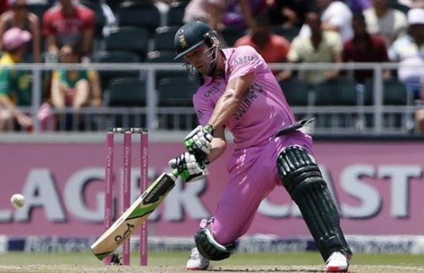 AB De Villiers stuns world cricket , fatest fifty,