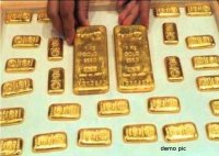 9 kg biscuits seized from spicejet plan at rajiv g