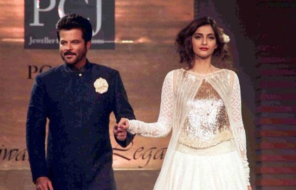 bollywoods fathers and daughters on ramp