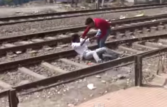 This Guy Goes To Commit Suicide On Train Track : H