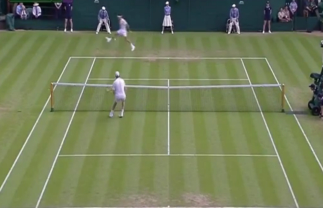 Roger Federer Wimbledon 2015 Hot Shot Tweener