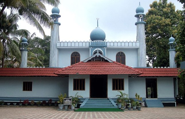 Cheraman perumal mosque - Indias first muslim mosq