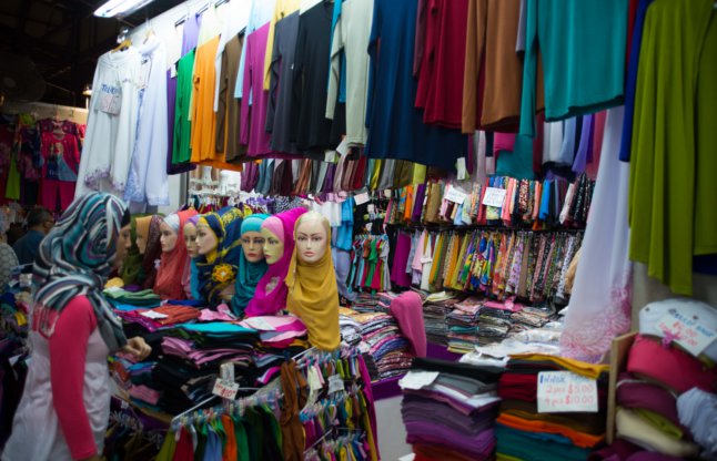textile market closes