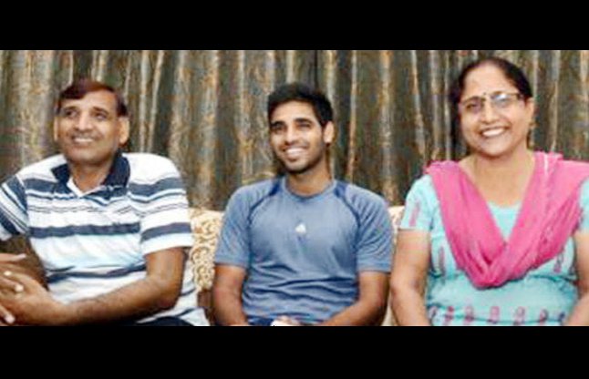 bhuvneshwar kumar family