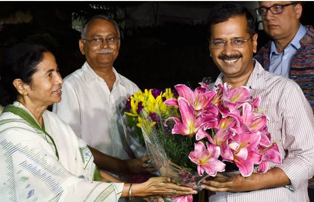 Mamata Banerjee and Arvind Kejriwal meet