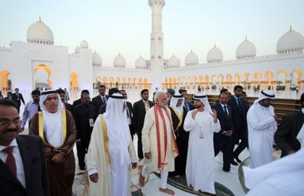 Narendra Modi on his UAE visit for two days photos