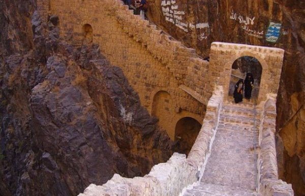 Most dangerous shahara bridge in yeman photos