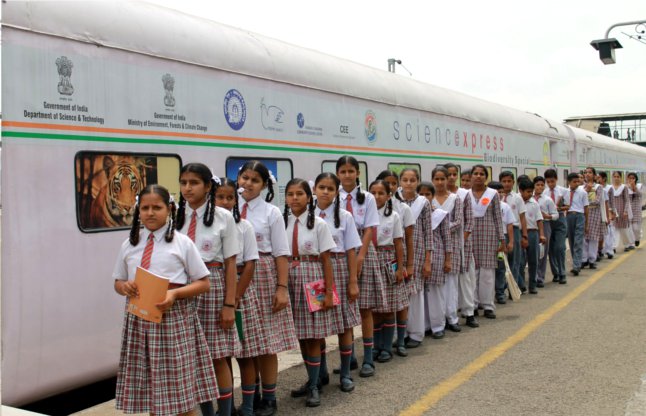 Special train Science Express in mp