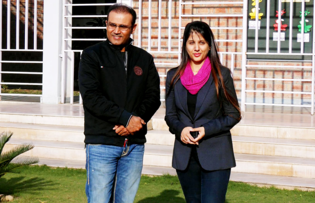 virender sehwag with his wife aarti