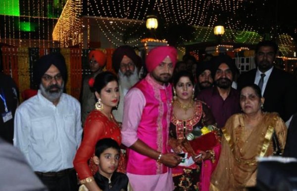 harbhajan singh geeta basra exclusive wedding phot