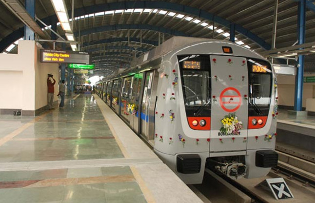 new delhi metro station