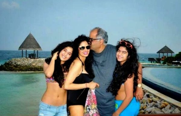 Sridevi's daughter Jhanvi Kapoor's Hot Photos