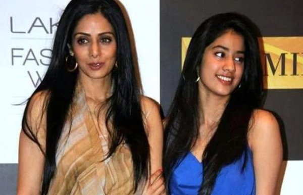 Sridevi's daughter Jhanvi Kapoor's Hot Photos