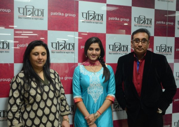 sonali nikam aadhe-adhore