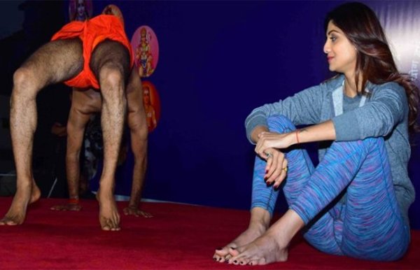 shilpa shetty Yoga
