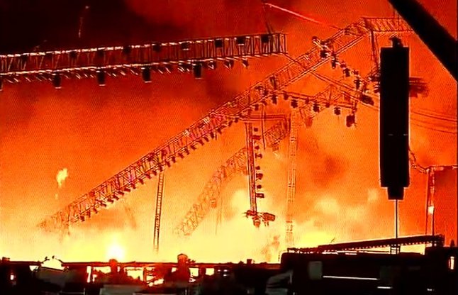 Fire breaks out at Make In India week