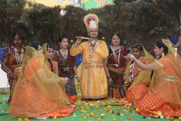 Marathon Sharda in Agra