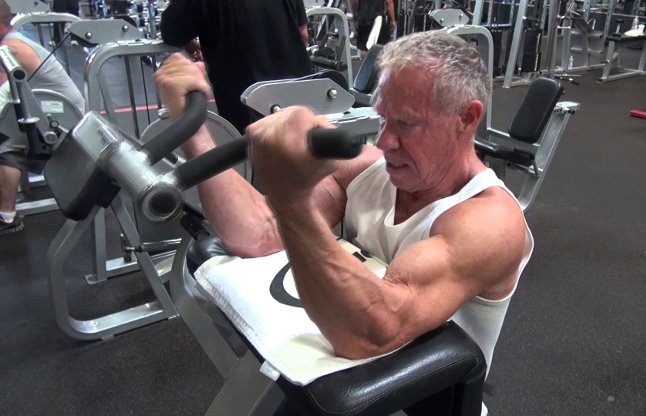 old man in gym