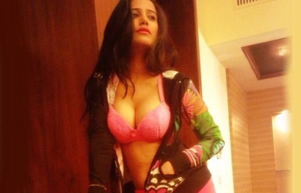 poonam pandey