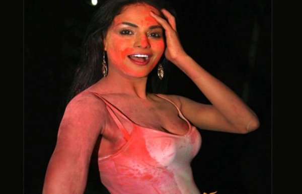 sunny leone Holi and poonam pandey Holi