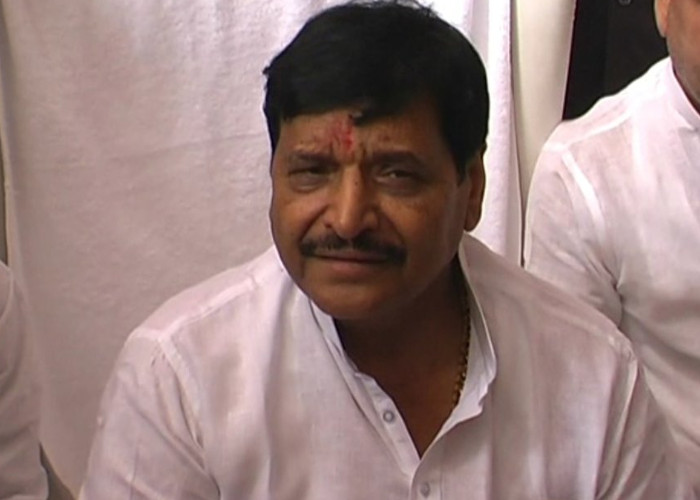 Shivpal on Sakshi