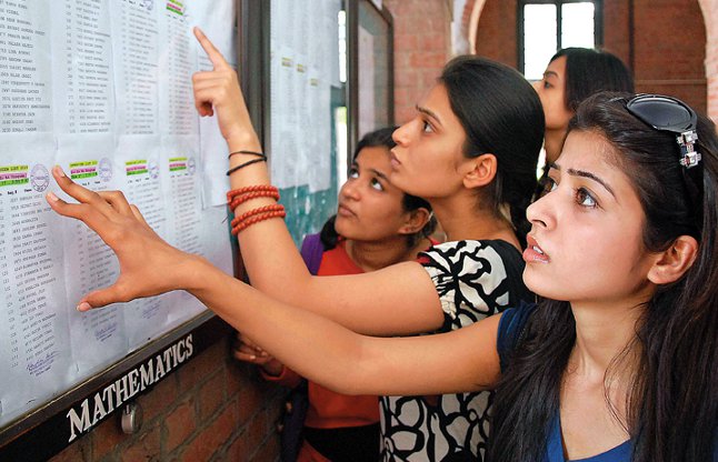 delhi university cut off 2016