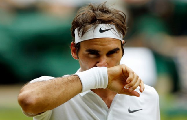 Roger Federer knocked out of Wimbledon 2016