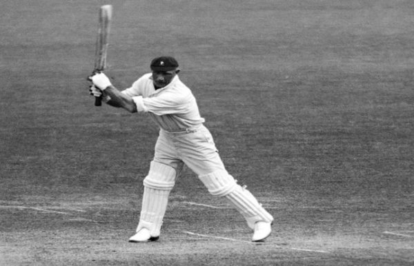 Oldest cricketers to hit century in Test match