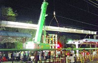 Mega block on Saturday night lasted three Express 