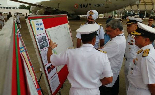 People praying for Missing fighter plane AN-32