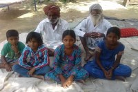 Old man Major singh with his family in Hanumangarh