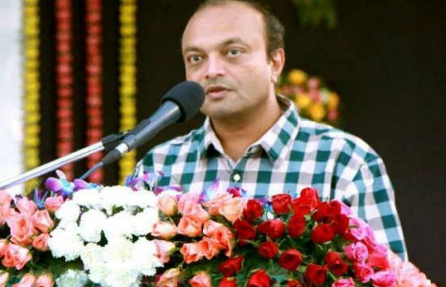 Gujarat businessman Mahesh Savani