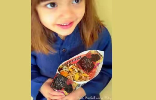 Chetan Bhagat One Indian Girl photos on twitter