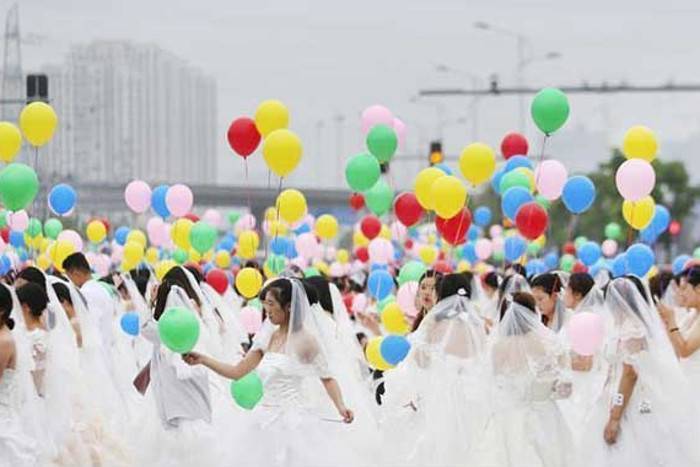  Brides Sets Guinness Record