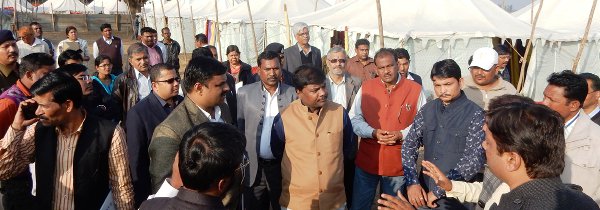 Education minister in Jamburi camp